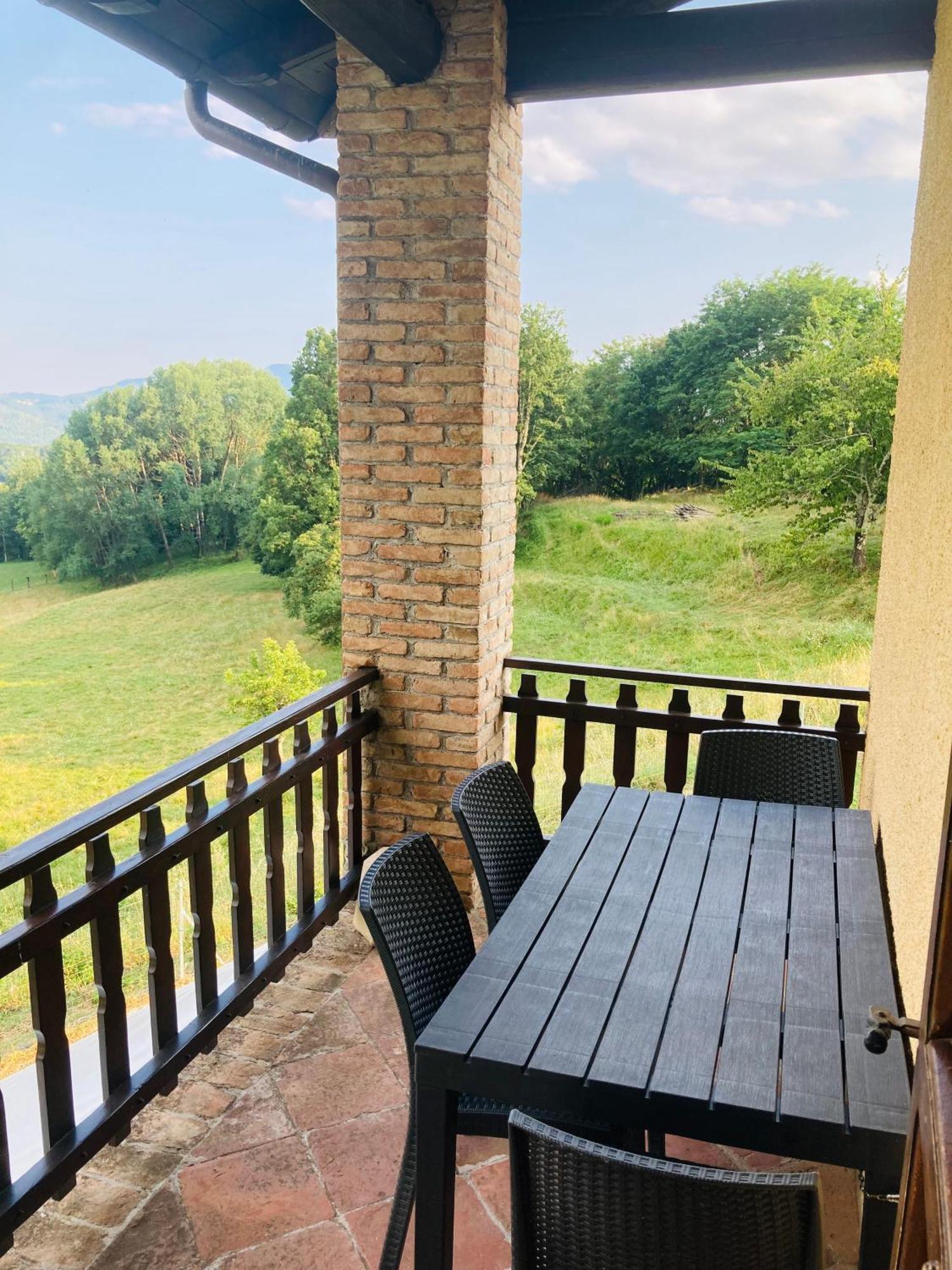 Agriturismo Tramonti Castiglione di Garfagnana Exterior foto