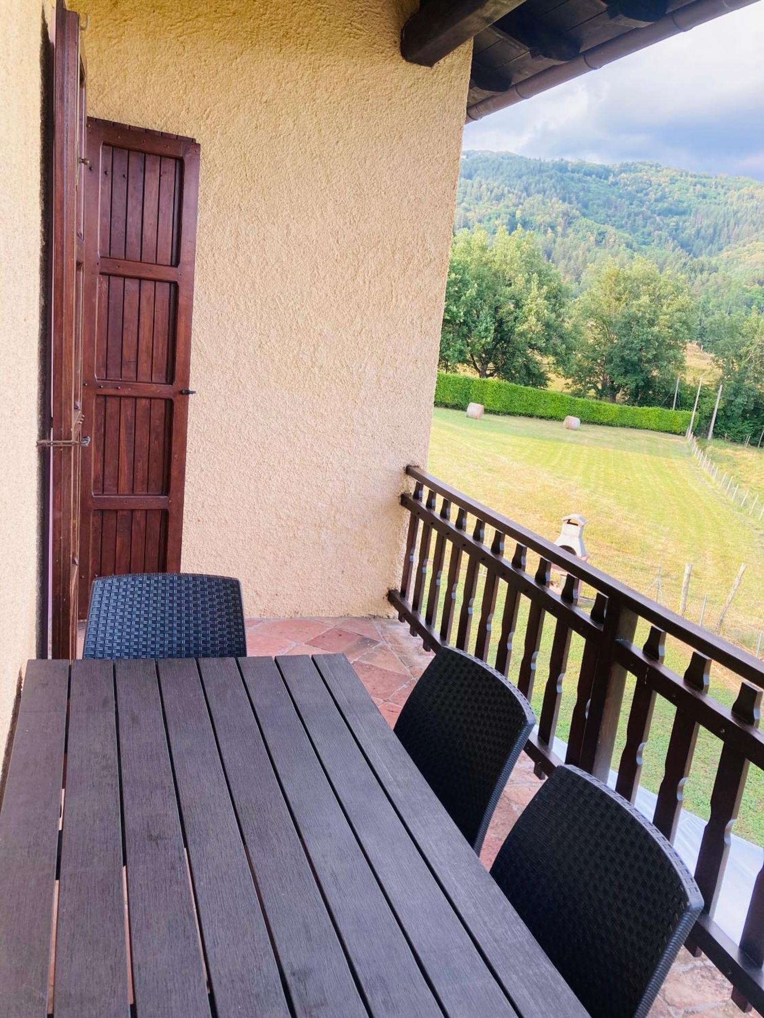 Agriturismo Tramonti Castiglione di Garfagnana Exterior foto